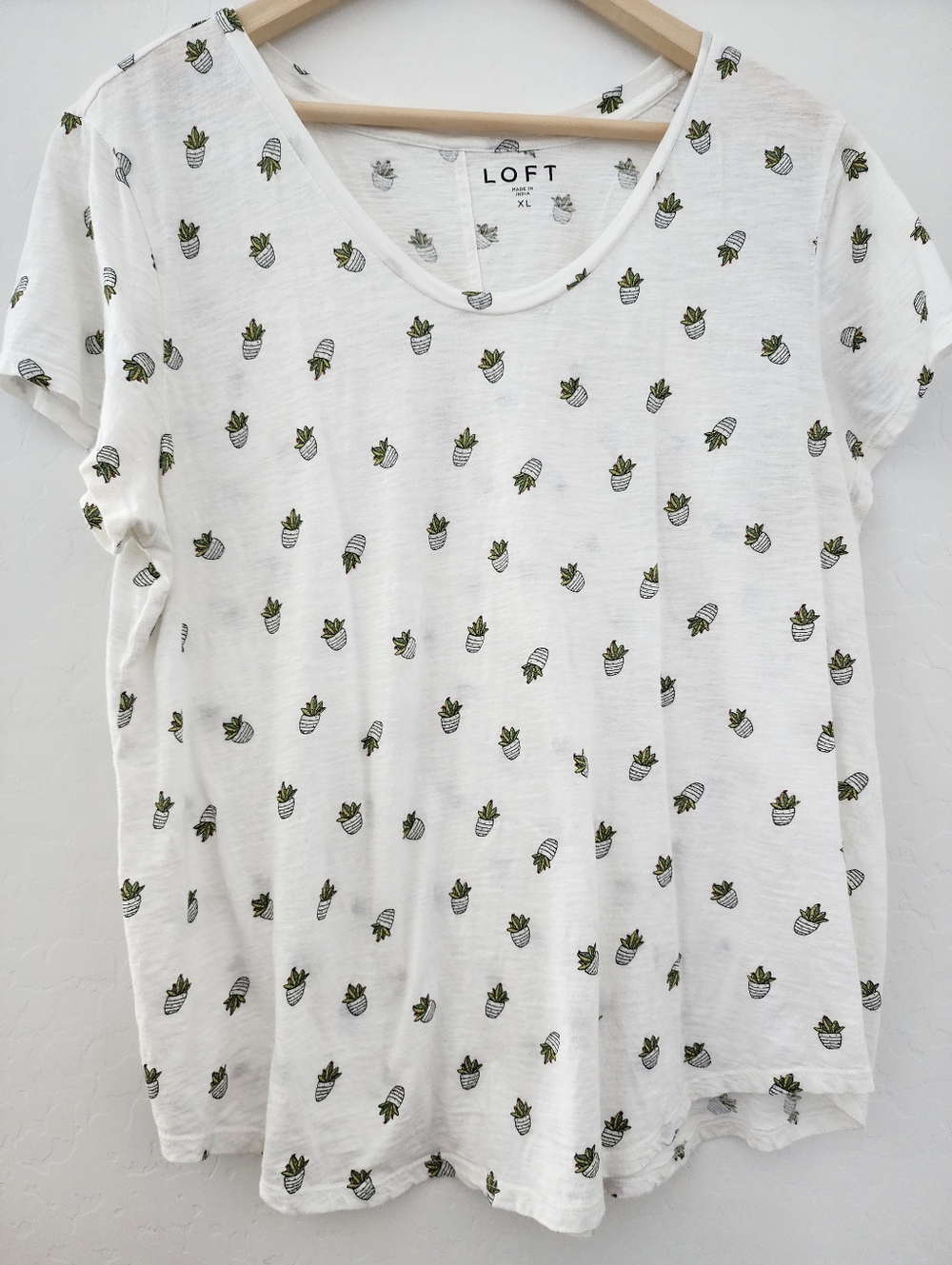 LOFT White Tee with Small Green Planter Motif, XL